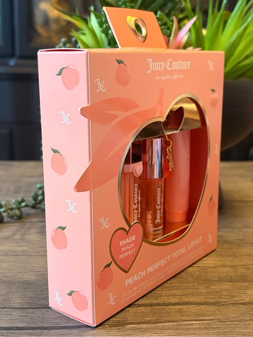 Juicy Couture Peach Perfect Total Lip Kit with fuzzy Charm - Picture 7 of 9